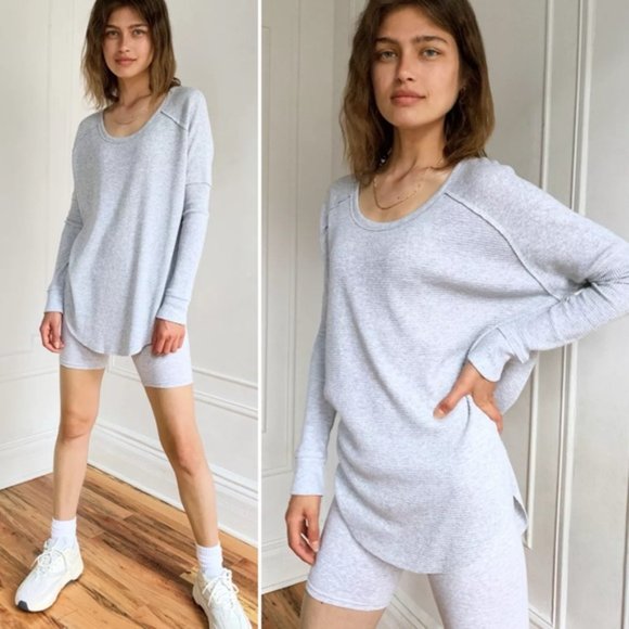 Aritzia TNA Alder Thermal Long Sleeve Waffle Knit Relaxed Fit Top Burgundy Small - Picture 5 of 16